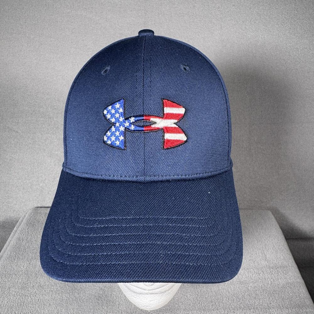 Under Armour Hat Cap Fitted Mens Small Medium Navy USA Flag Freedom Blitzing